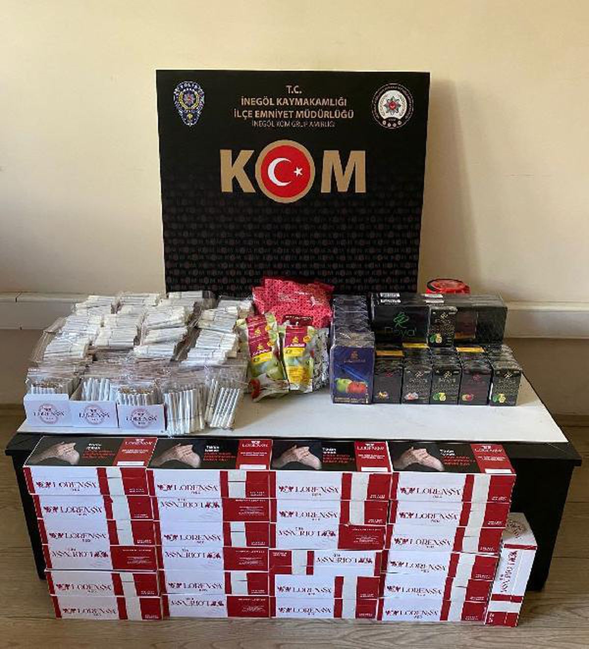 Bursa'da kaçak sigara ve sahte alkol operasyonu: 5 gözaltı