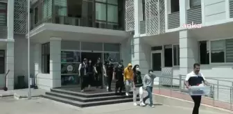 Dublör Kullananarak Sahte Sağlık Raporu Düzenleyen Çeteye Operasyon: 3'ü Sağlık Personeli 11 Kişi Tutuklandı