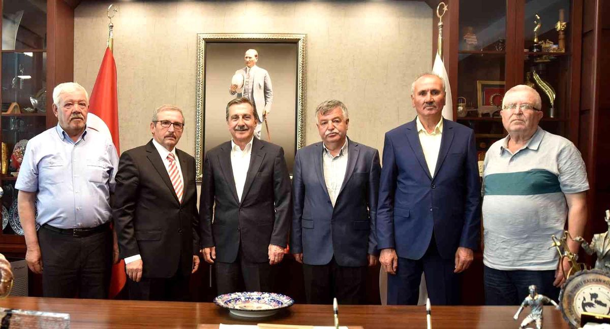 Eskişehir\'deki Bileciklilerden, Başkan Ataç\'a ziyaret