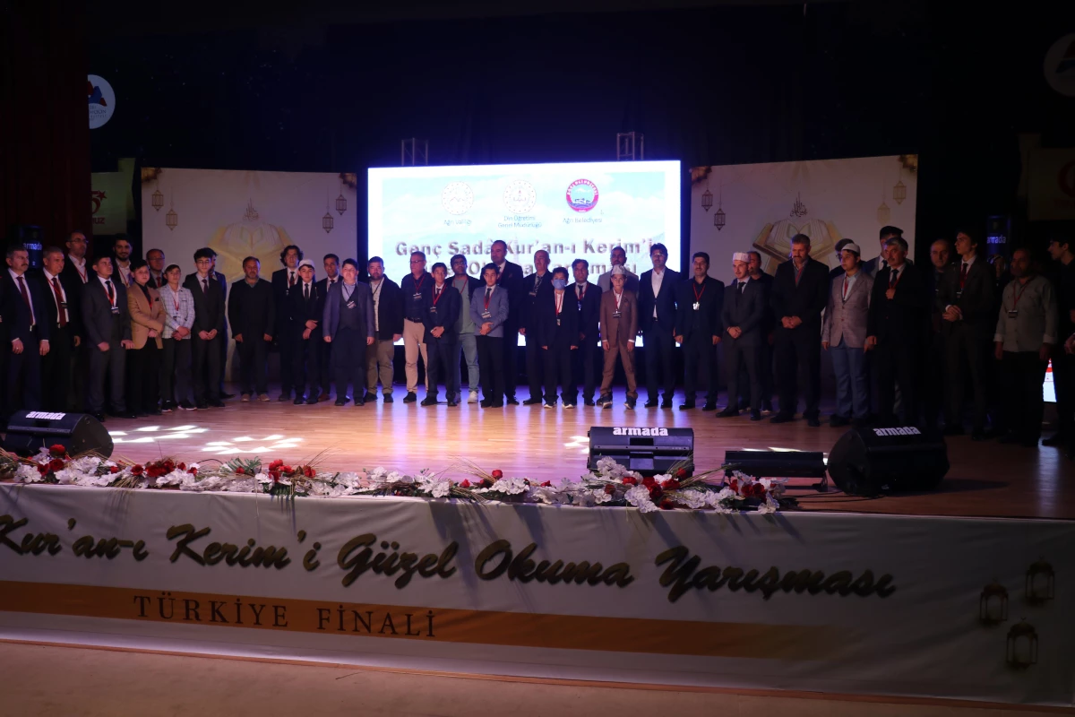 Genç Sada Kur\'an-ı Kerim\'i Güzel Okuma Yarışması Türkiye Finali Ağrı\'da yapıldı