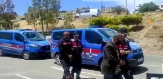 İzmir'de Çeşitli Suçlardan Aranan 9 Kişi Yakalandı