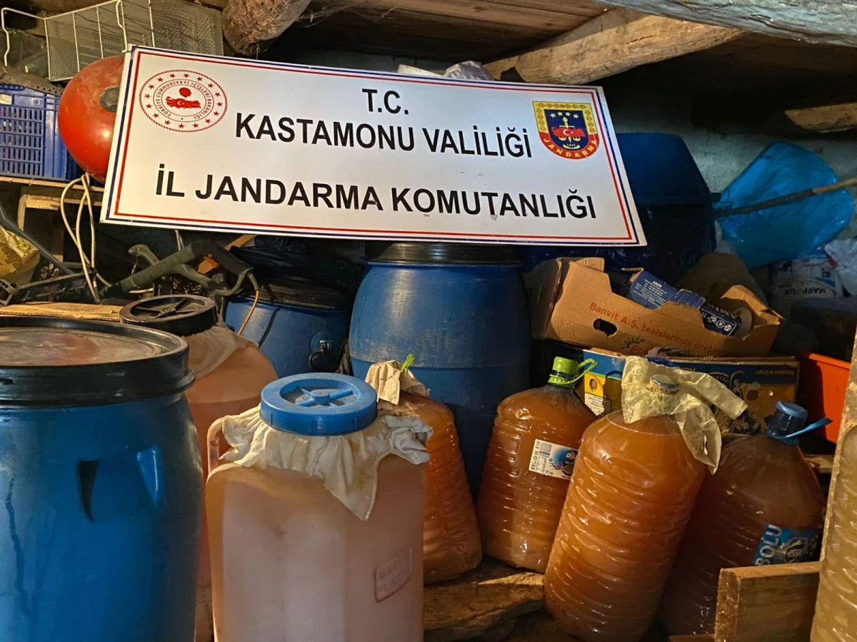 Kastamonu\'da uyuşturucu ve kaçak içki operasyonlarında 2 kişi gözaltına alındı