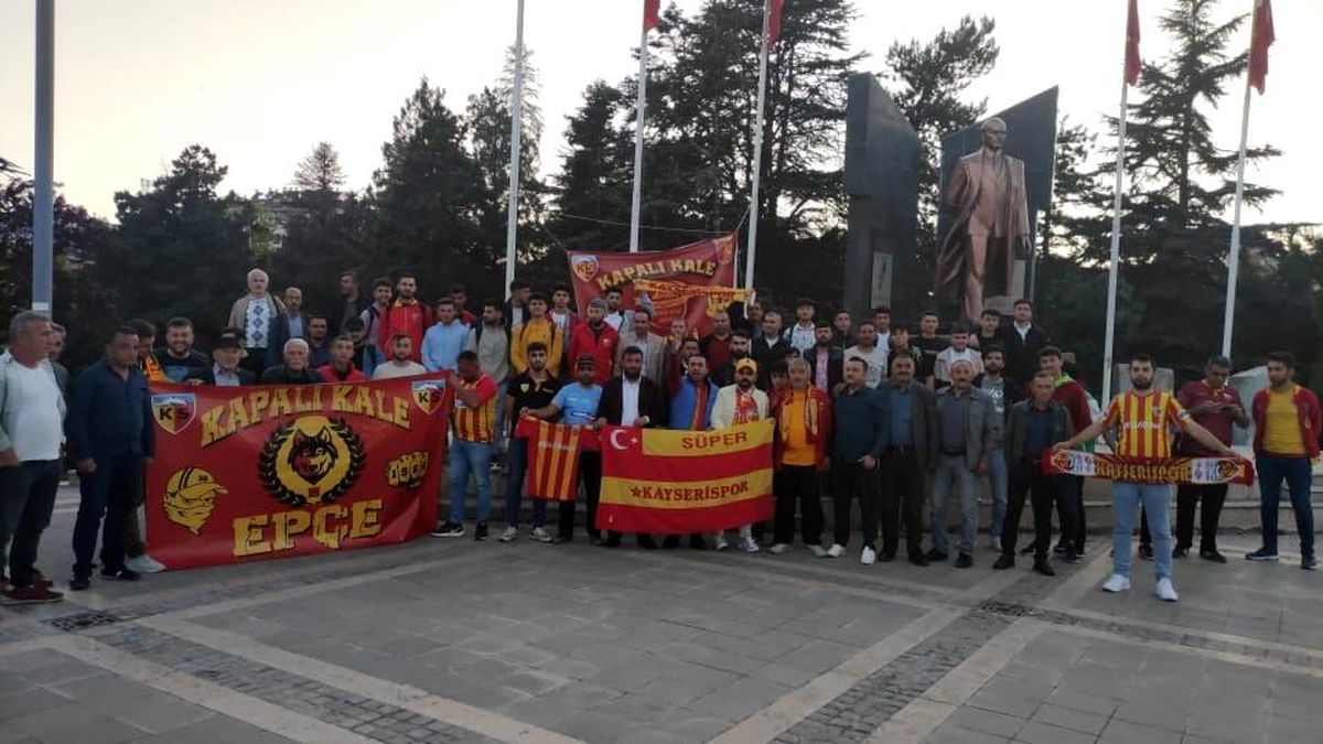 Kayserililerden final maçında destek