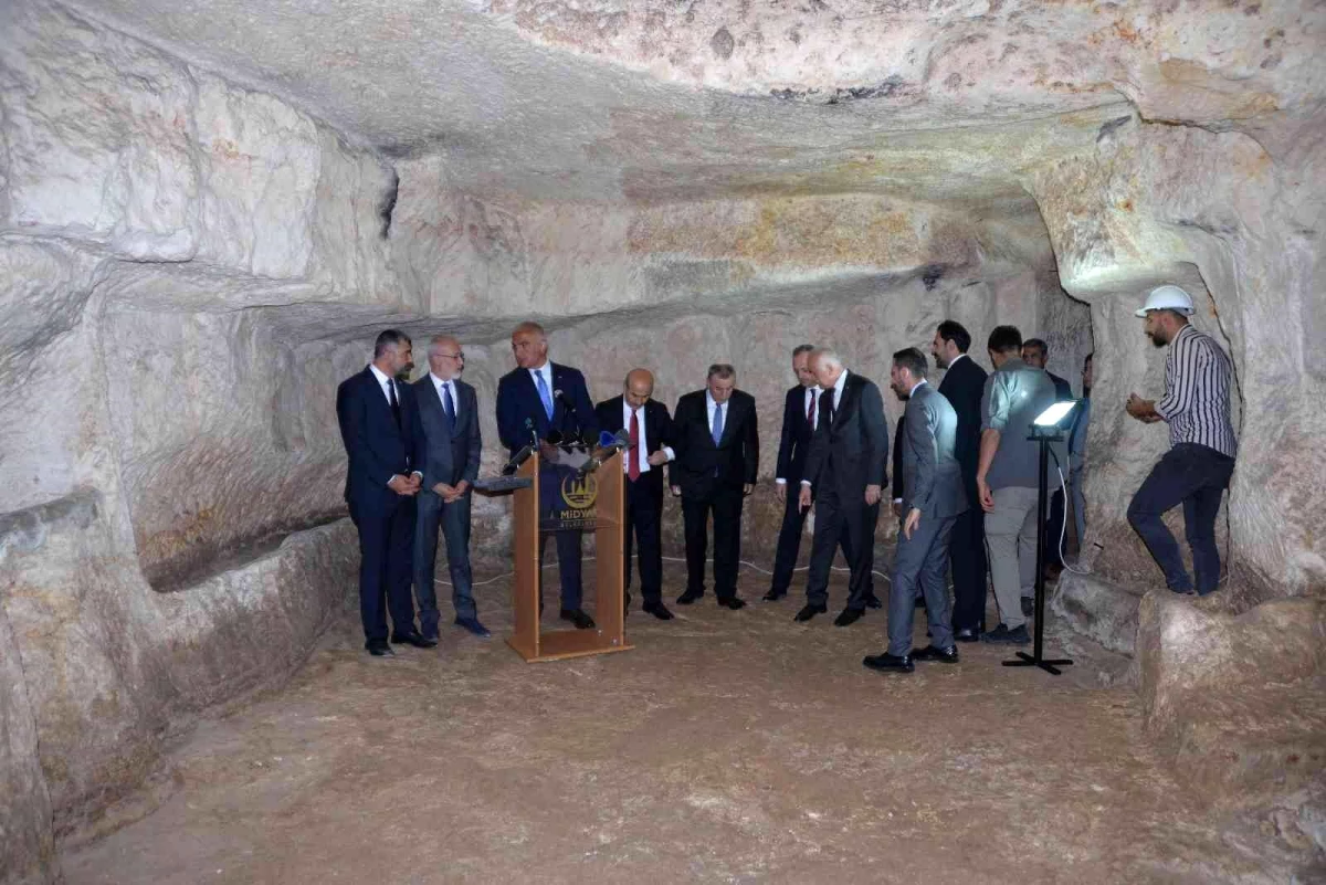 Kültür ve Turizm Bakanı Ersoy: "Midyat, dünya turizm pastasından hak ettiği yeri, parçayı alacak"