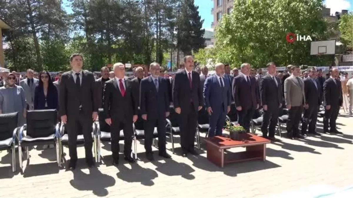 Muş\'ta \'Mesleki Eğitim Bilim Fuarı\' açıldı