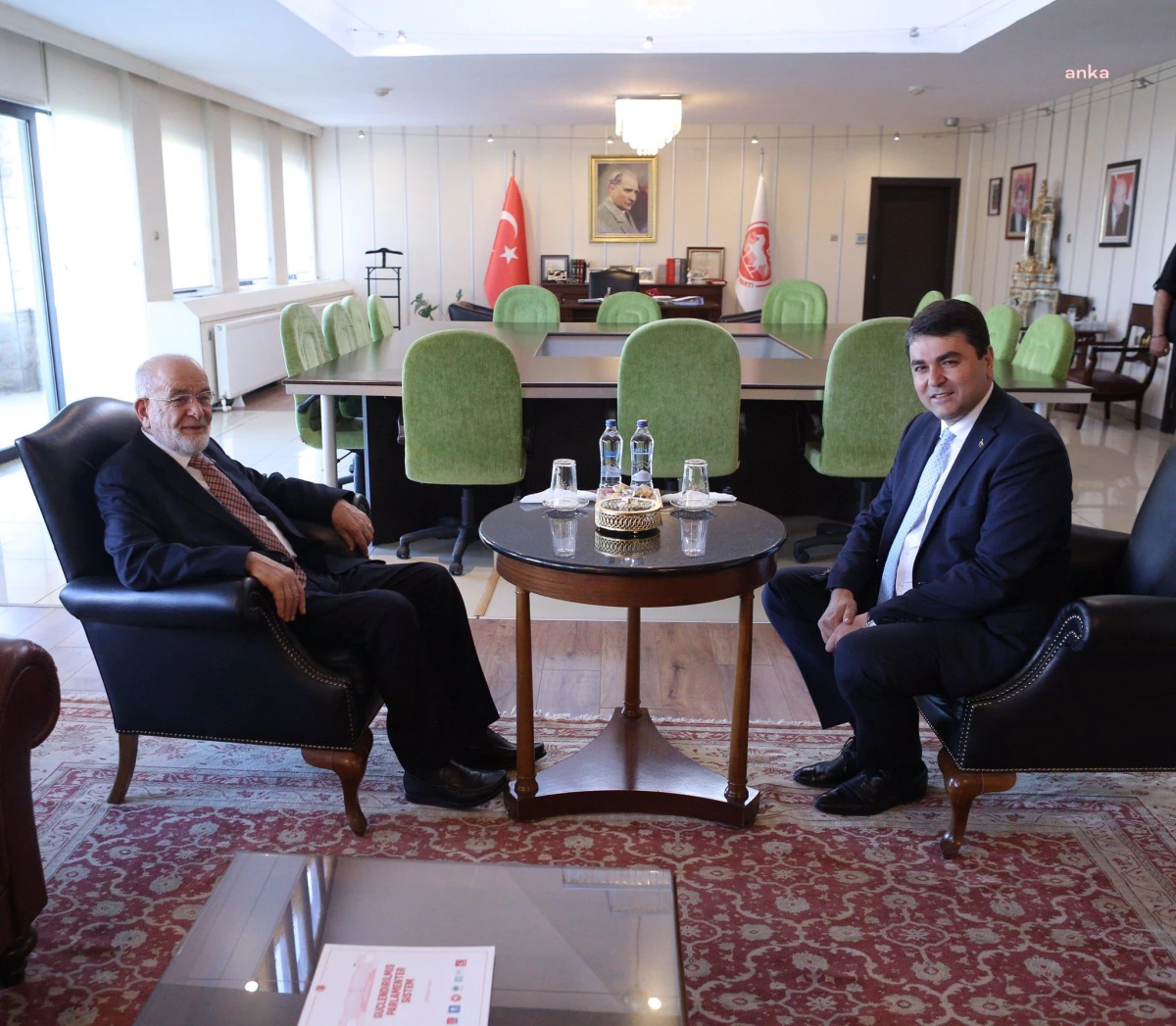 Saadet Partisi Genel Başkanı Karamollaoğlu, Demokrat Parti Genel Başkanı Uysal\'ı Ziyaret Etti