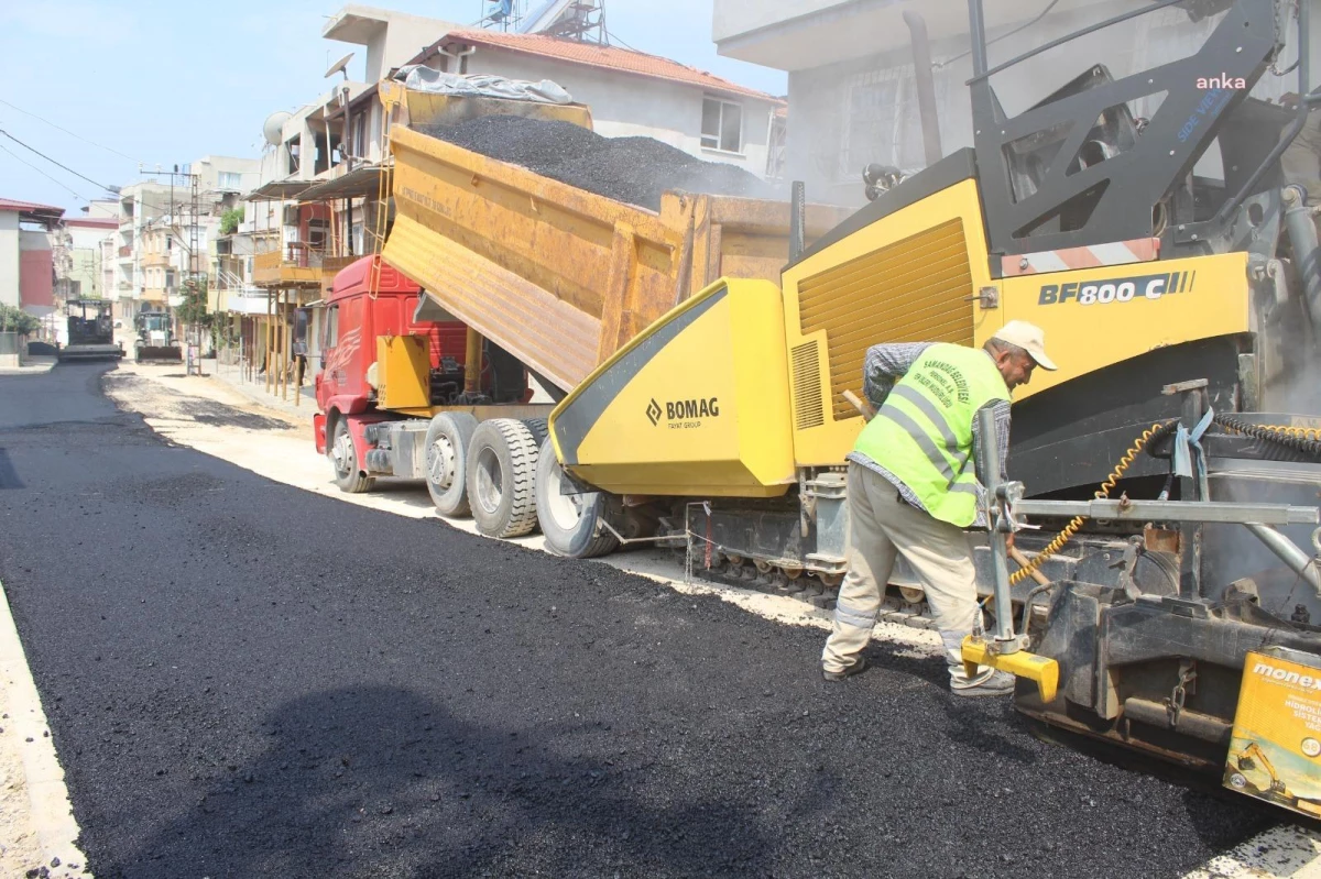 Samandağ\'da Yol Yapım Çalışmaları Devam Ediyor