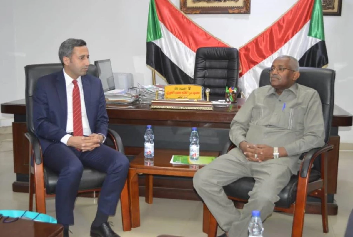 Sudan\'da Maarif Okulları Temsilcisi Aslan, Eğitim Bakanı Huri ile görüştü