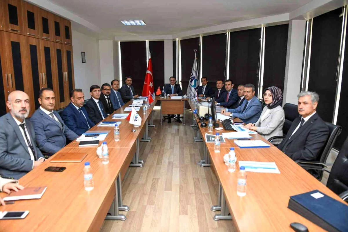 Van Valisi ve Büyükşehir Belediyesi Başkan Vekili Balcı VASKİ\'yi ziyaret etti
