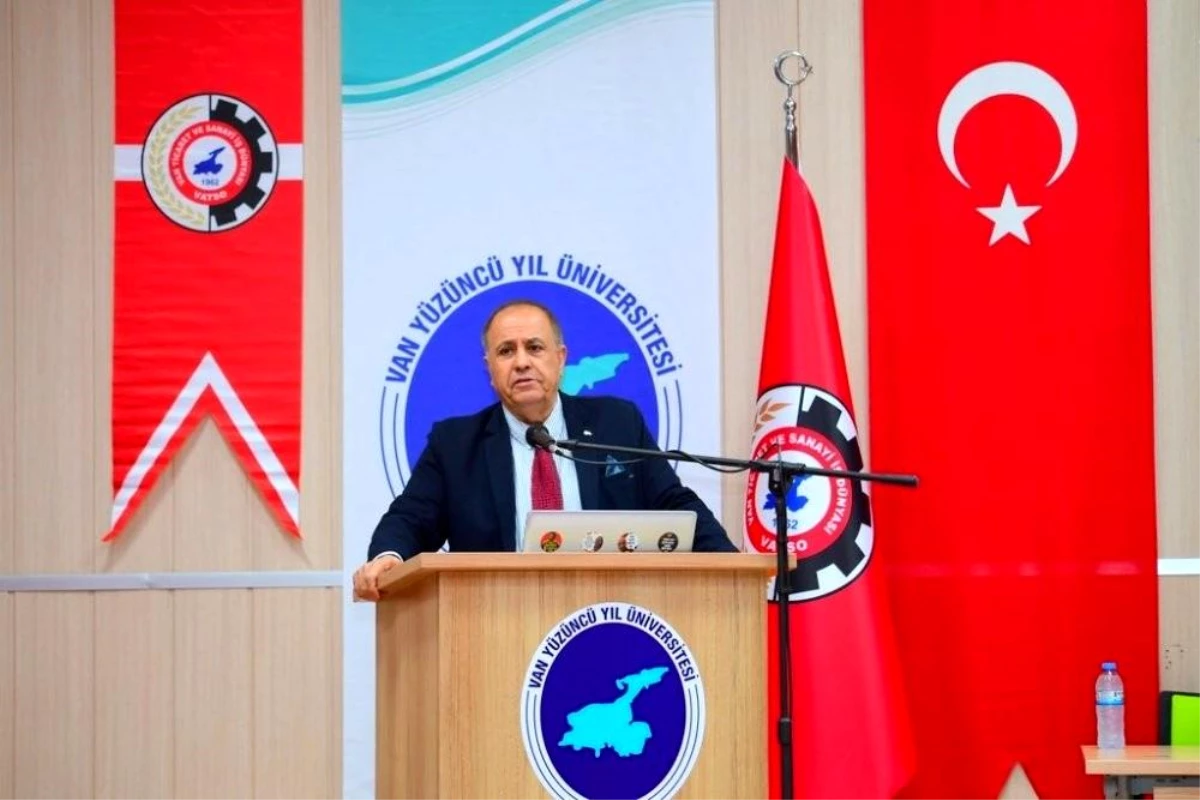 Başkan Kandaşoğlu: "Van\'a değer katmak için gece gündüz çalışıyoruz"