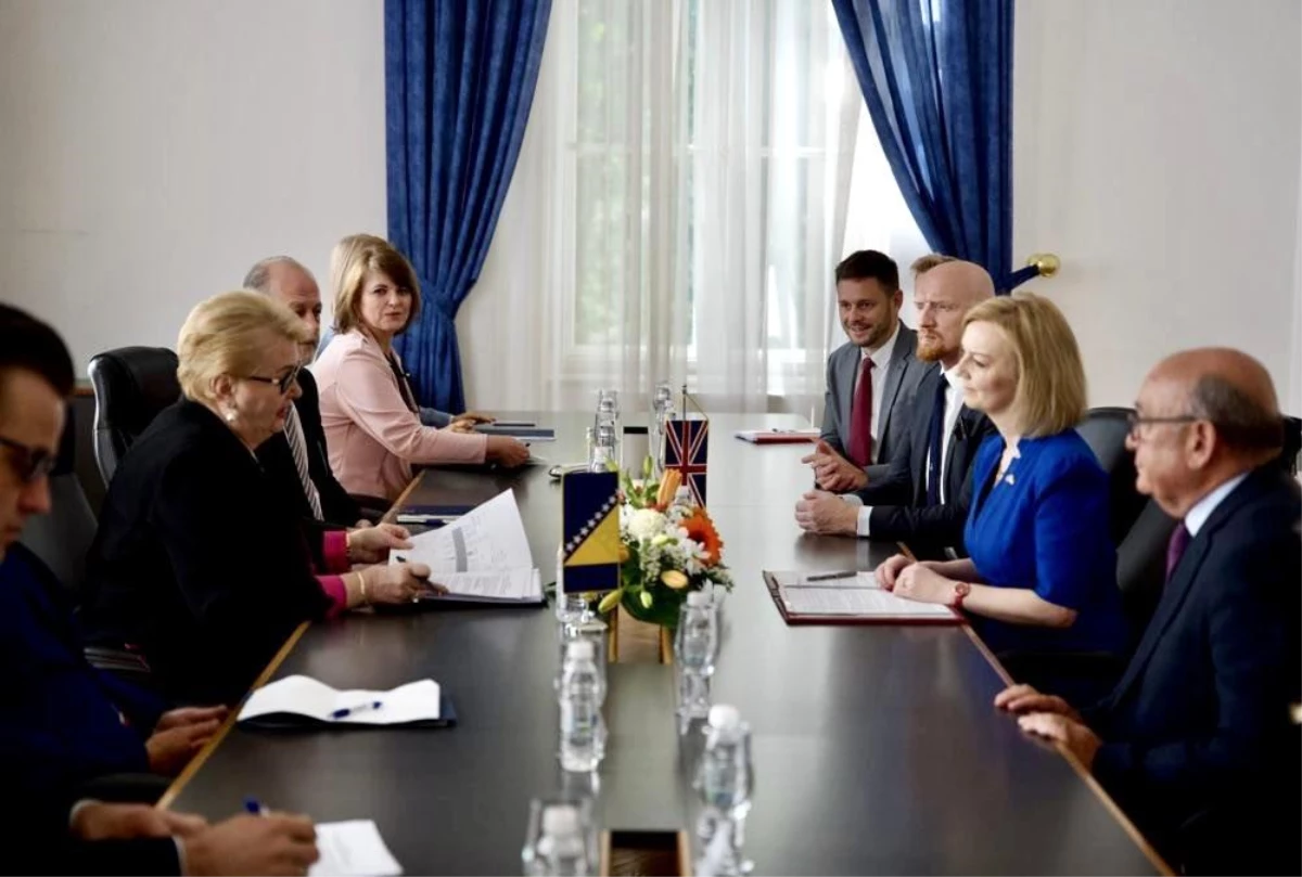 İngiltere Dışişleri Bakanı Truss: "Putin, Ukrayna\'da kaybetmeli"