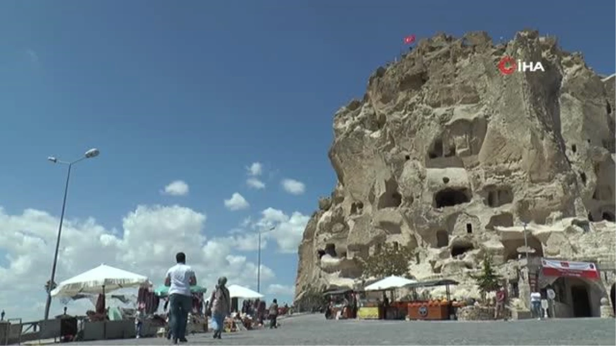 Kapadokya\'da turistlere gözleme ikram edildi