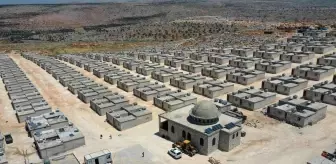 Kızılay Suriye'de 2 bin 461 adet briket evi teslim ettiBriket evler, güvenli bölgelerde yeni kentler olarak gün yüzüne çıkıyorFatma Muhammed: 'Buraya...