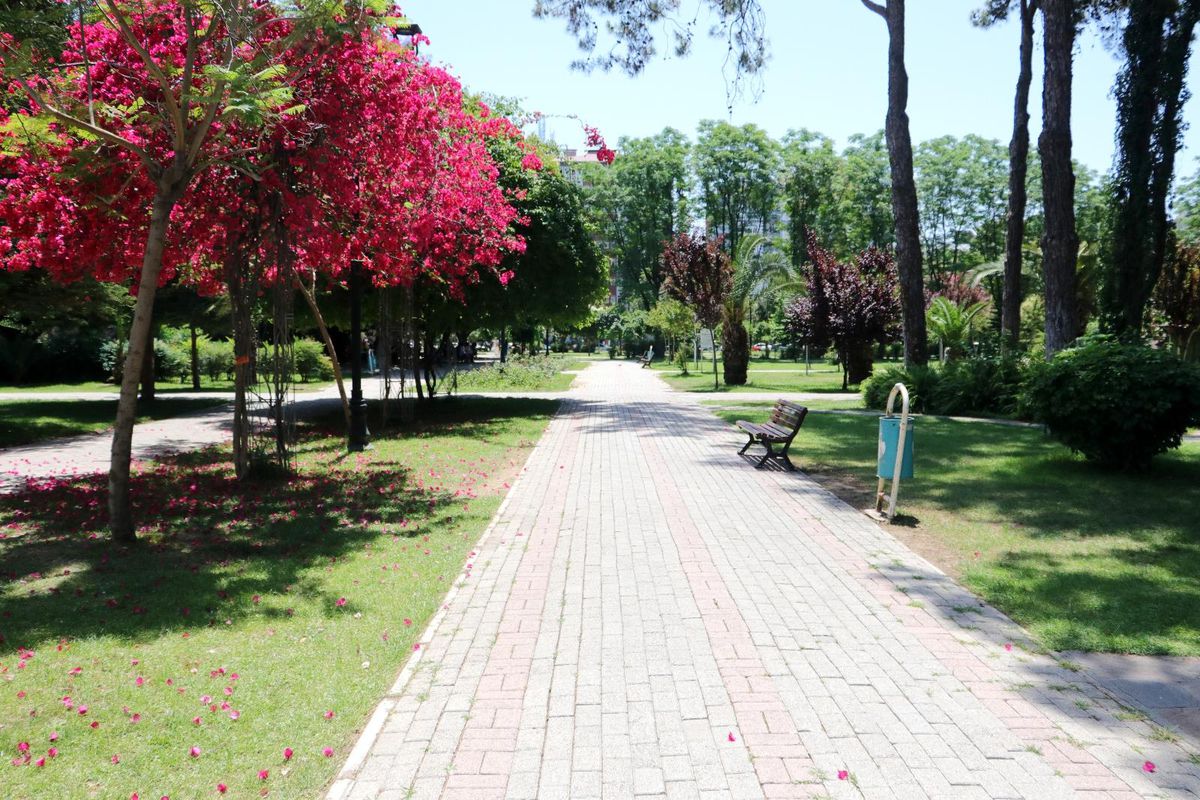 Adana\'da termometreler 43 dereceyi gösterdi