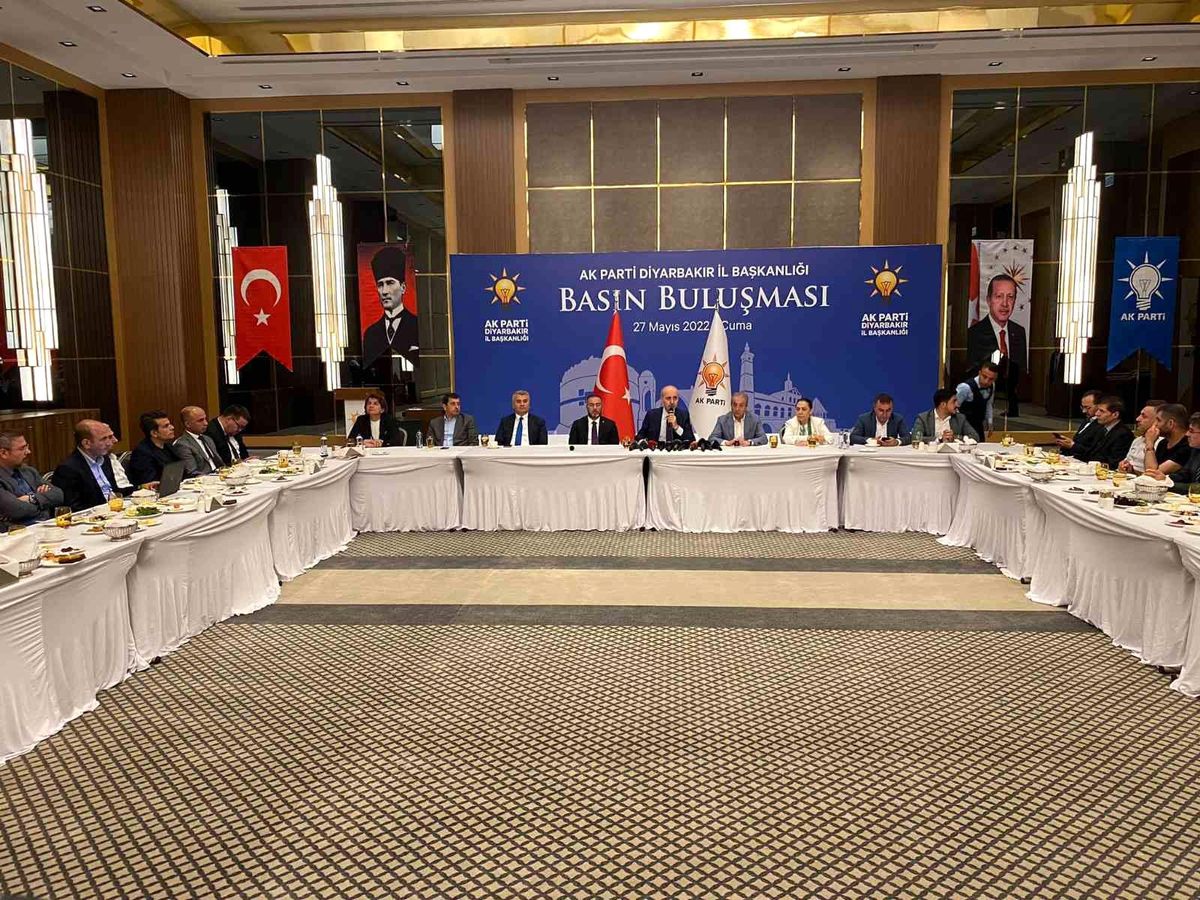 AK Partili Kurtulmuş: "Türkiye\'nin ne Suriye\'nin, ne Irak\'ın bir karış toprağında gözü yoktur"