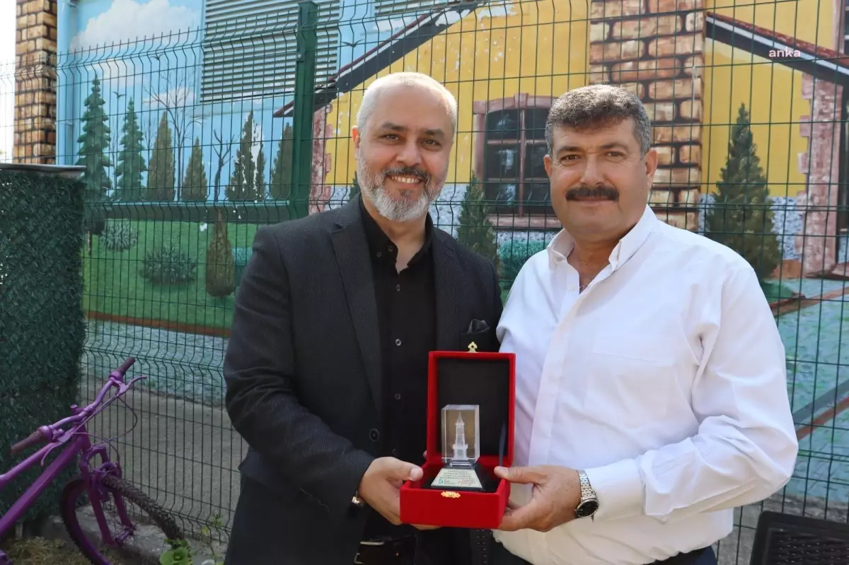 İzmit Belediyesi'nden Örnek Esnafa Teşekkür