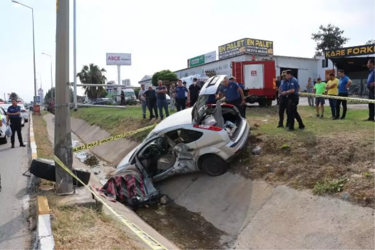 Kazada ölen Derya öğretmen ile kızının cenazeleri alındı