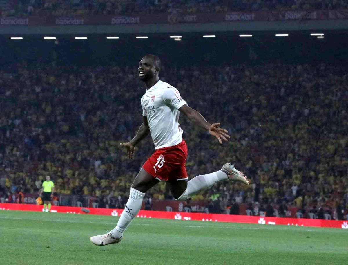 Konate, Sivasspor\'da tarihe geçti