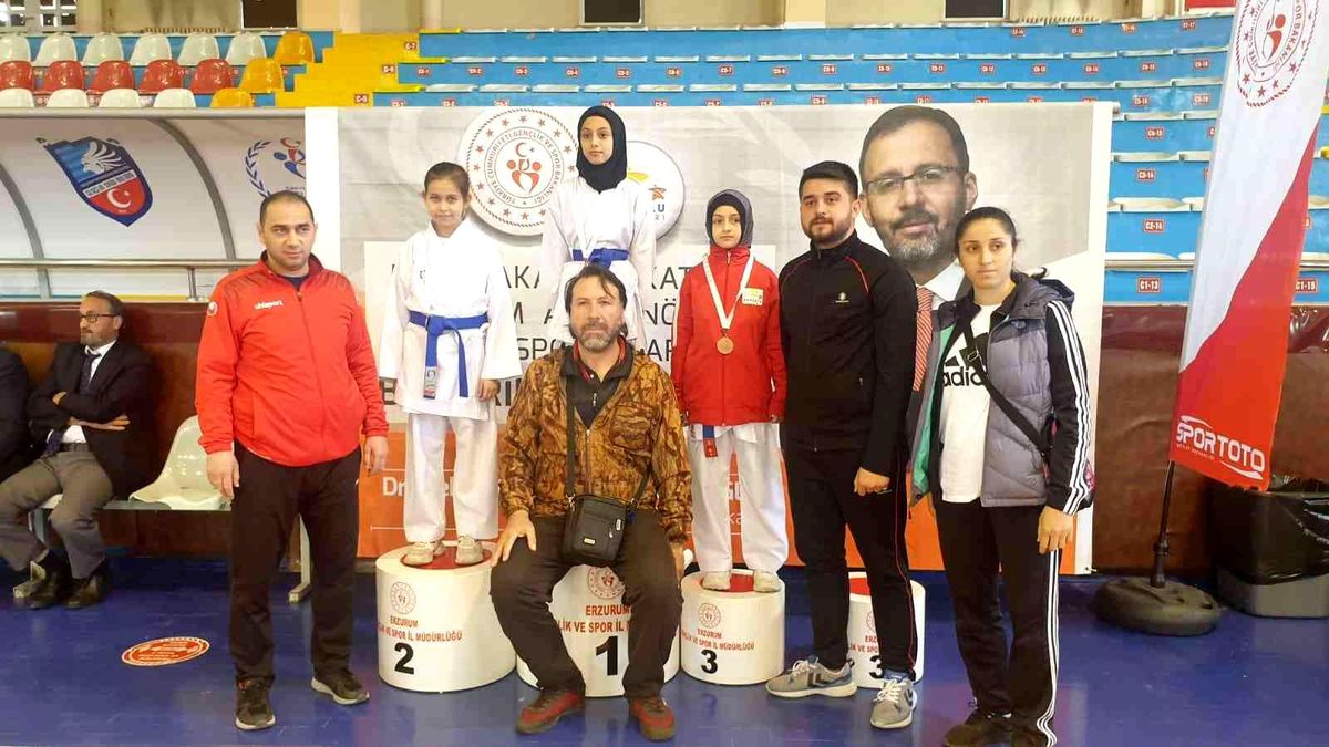 Erzurum\'da ANALİG Karate Türkiye Yarı Final müsabakaları düzenlendi