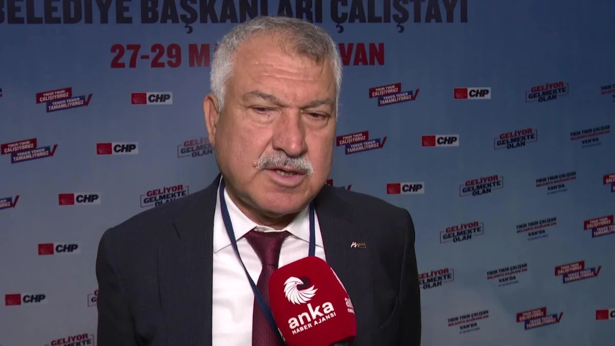 Adana Büyükşehir Belediye Başkanı Karalar: "Van\'ı Ekonomik Şartlar ve Demokratik Baskılar Konusunda Çok İyi Görmedik"