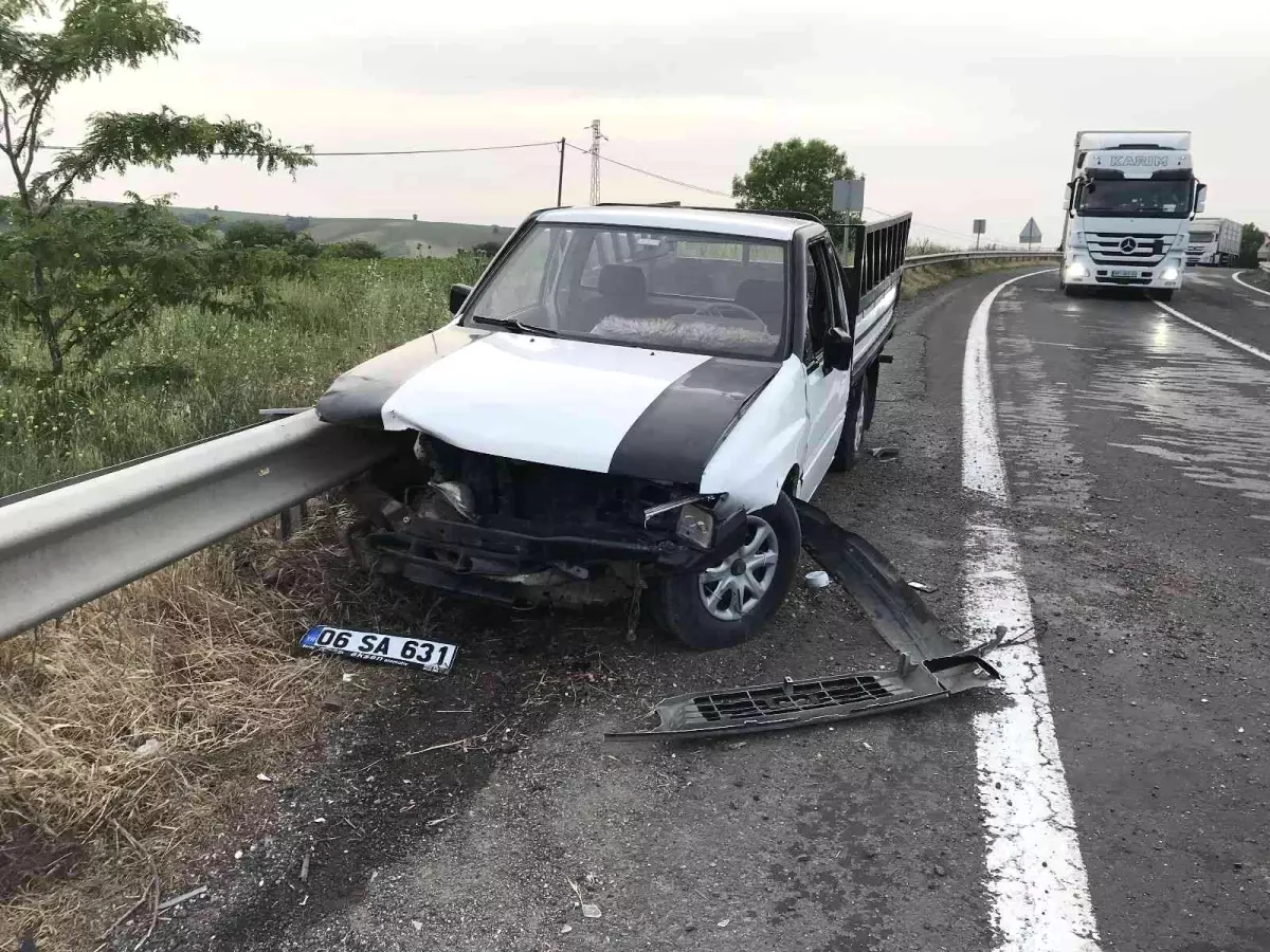 Alkollü sürücü kaza yaptı: 2 yaralı