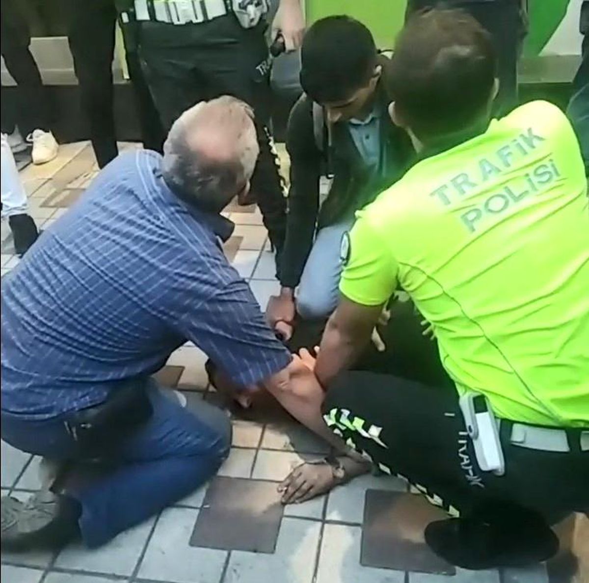 ATM\'leri parçalayan baltalı saldırgan kıskıvrak yakalandı