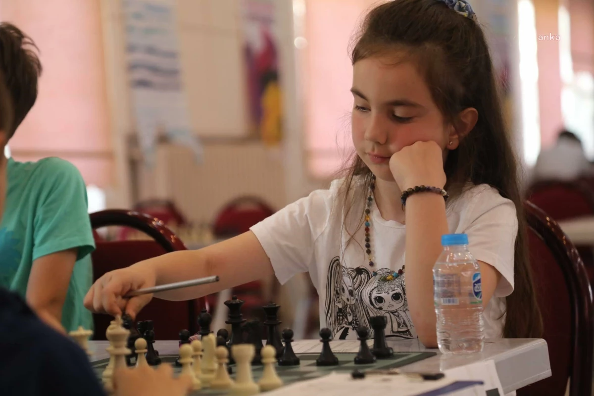 Bandırma Belediyesi 4. Satranç Turnuvası Başladı