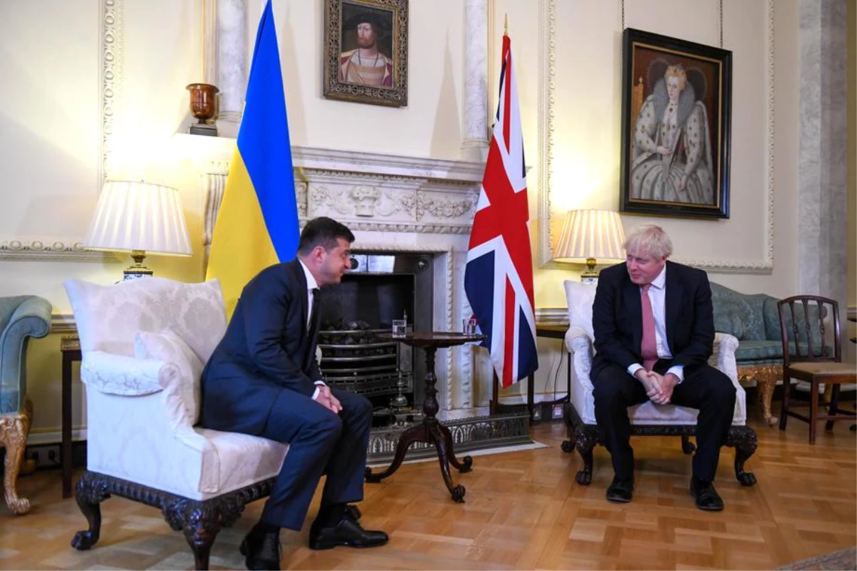 Johnson ve Zelenskiy, Ukrayna\'dan tahıl ihracatını sürdürme konusunda görüştü