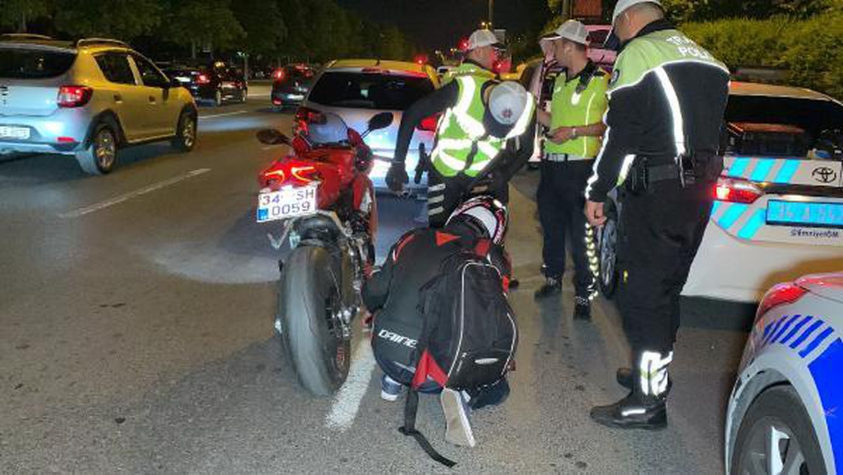 KARTAL SAHİL YOLUNDA ARAÇ DENETİMİ