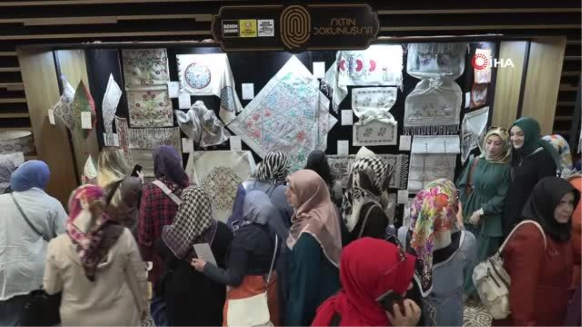 Konya\'daki Kültür Festivalinde "Türk Dünyası" rüzgarı esiyor