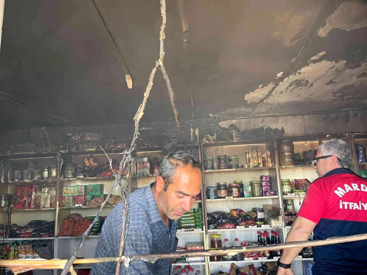 Mardin\'de market yandı