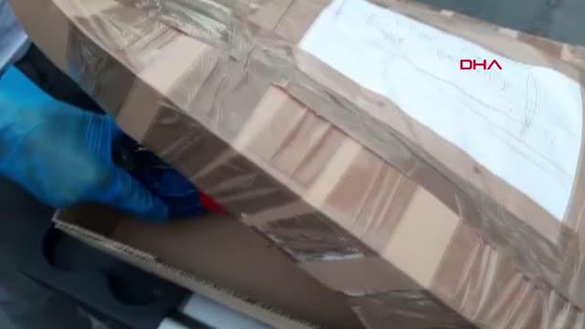 Mersin Limanı\'nda konteynerde 5,8 kilo skunk ele geçirildi
