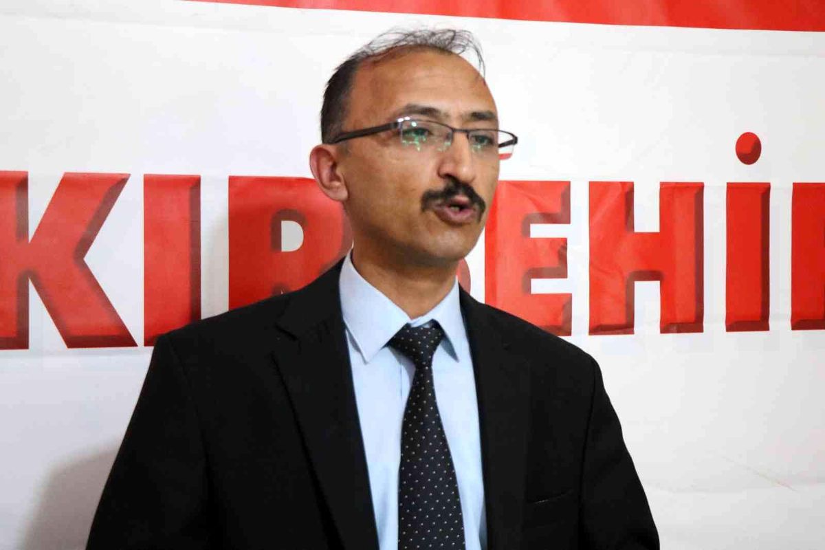Milli Yol Partisi GİK Üyesi Göçmen: "Türkiye ne zaman bir adım ileri gitse içerideki hainler ve dışarıdaki işbirlikçileri ortaya çıkıyor"