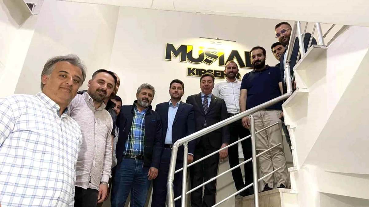 MÜSİAD Kırşehir \'Dost Meclisi\'ne AK Parti Kırşehir Milletvekili Mustafa Kendirli konuk oldu