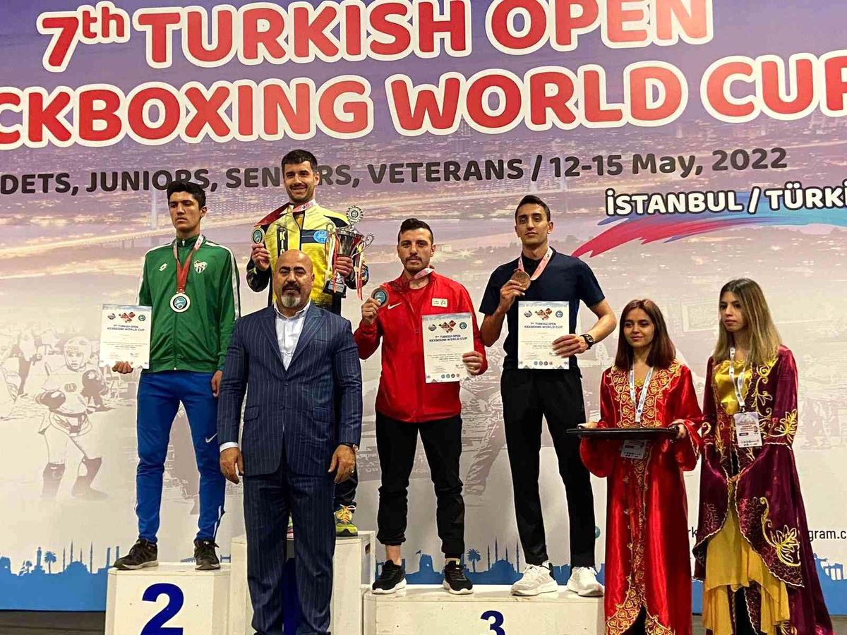 Polis memuru Furkan Çiçek, Kick Boks Dünya Kupası\'nda 3. oldu