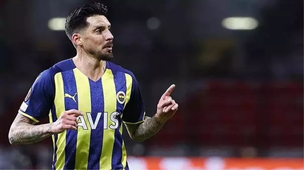 Jose Sosa\'dan şaşırtan karar! Uçak biletini son anda yaktı, Türkiye\'de kalıyor