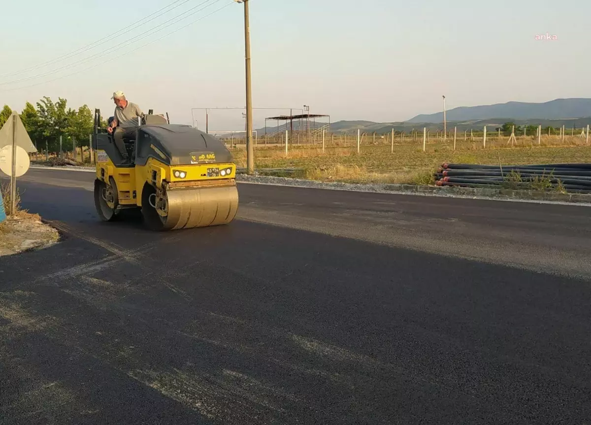 Akhisar Belediyesi\'nden Akselendi\'de Asfalt Çalışması