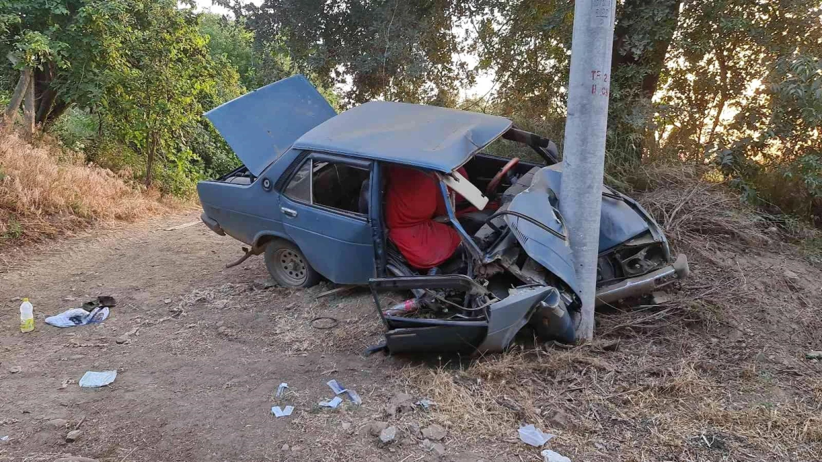 Aydın\'da çaldıkları araçla İzmir\'de kaza yapan 15 yaşındaki iki çocuk ağır yaralandı