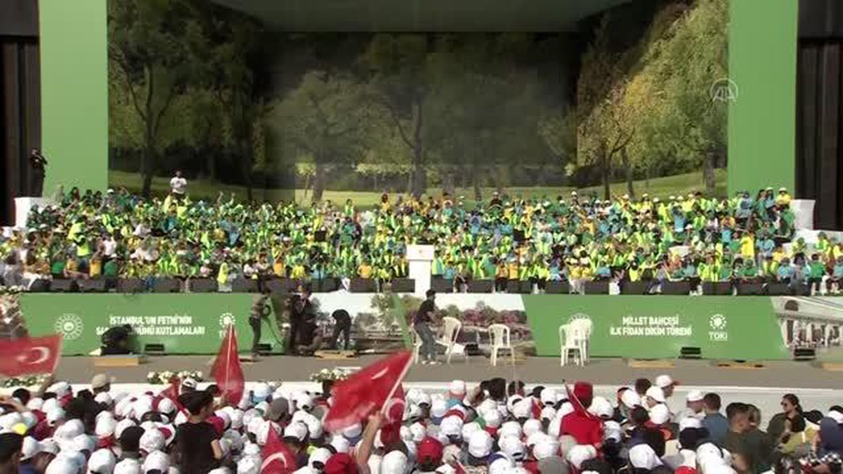 Bakan Kurum: 'Bizim tarihimiz baştanbaşa, fethin tarihidir, yeşilin ve güzelin tarihidir'