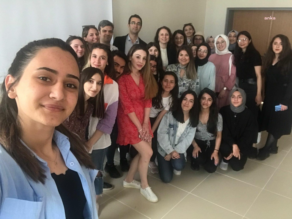 Eskişehir\'de Öğretmen Adaylarına Bilim İletişimi