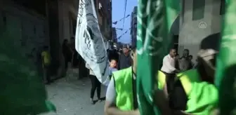 Fanatik Yahudilerin Doğu Kudüs'teki 'bayrak yürüyüşü' protesto edildi