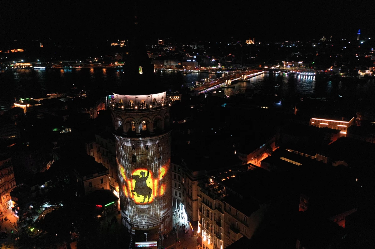 İstanbul\'un Fethi kutlamaları - (DRONE) - Galata Kulesinde video mapping gösterisi yapıldı