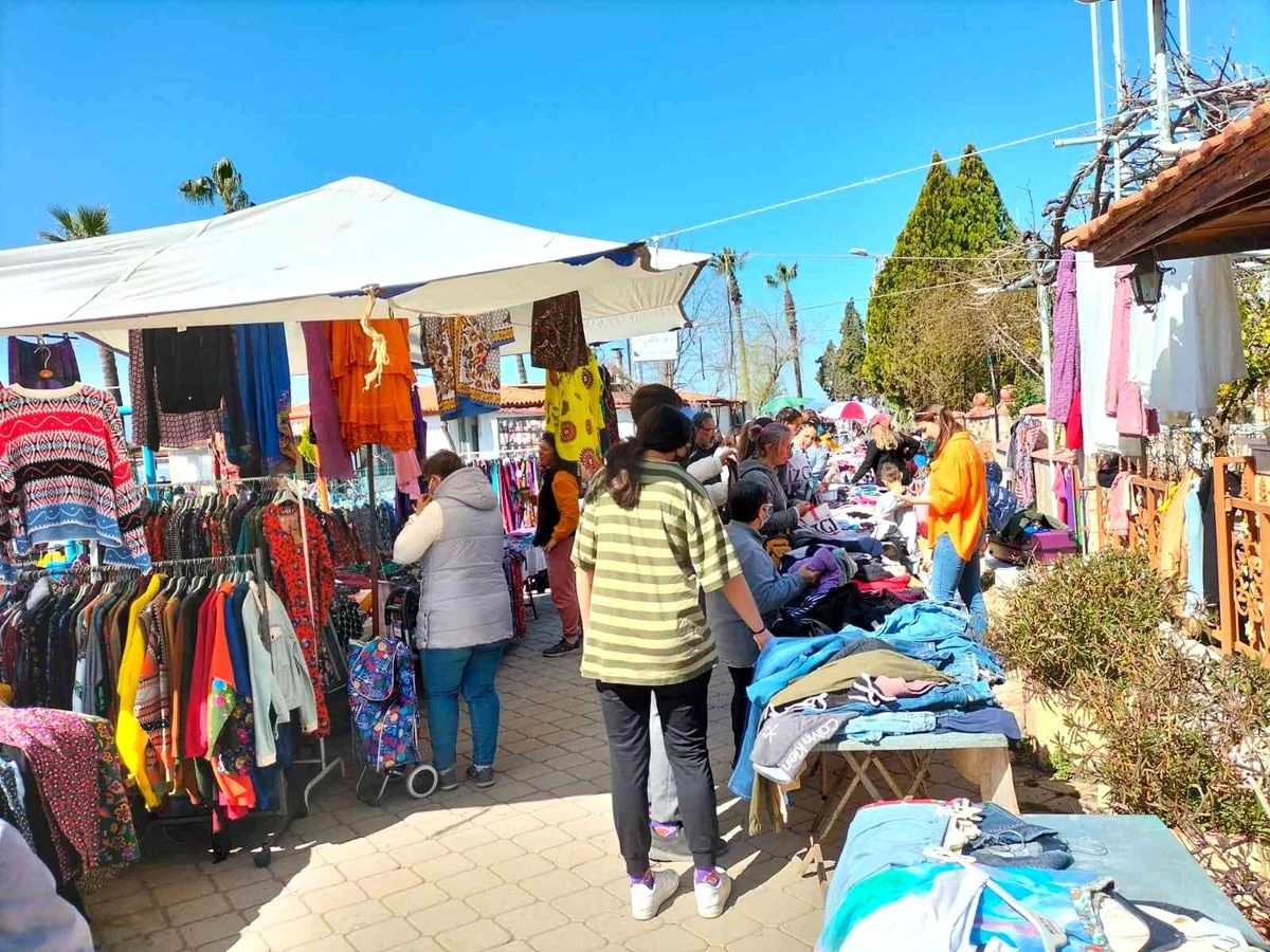 Köyceğiz\'de ikinci el pazarına yoğun ilgi