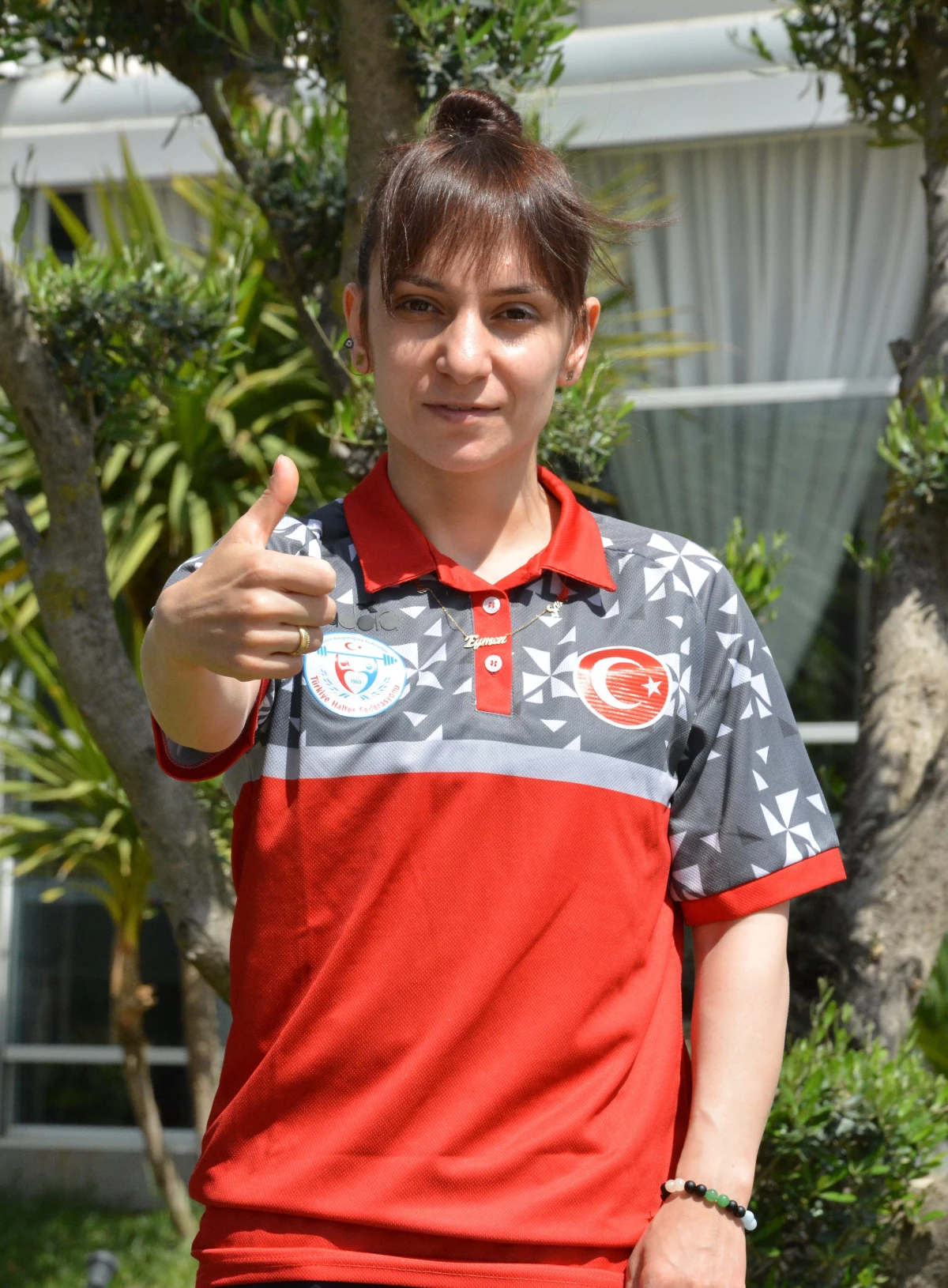 Milli halterci Şaziye Erdoğan, ikinci şampiyonluğun mutluluğunu yaşıyor