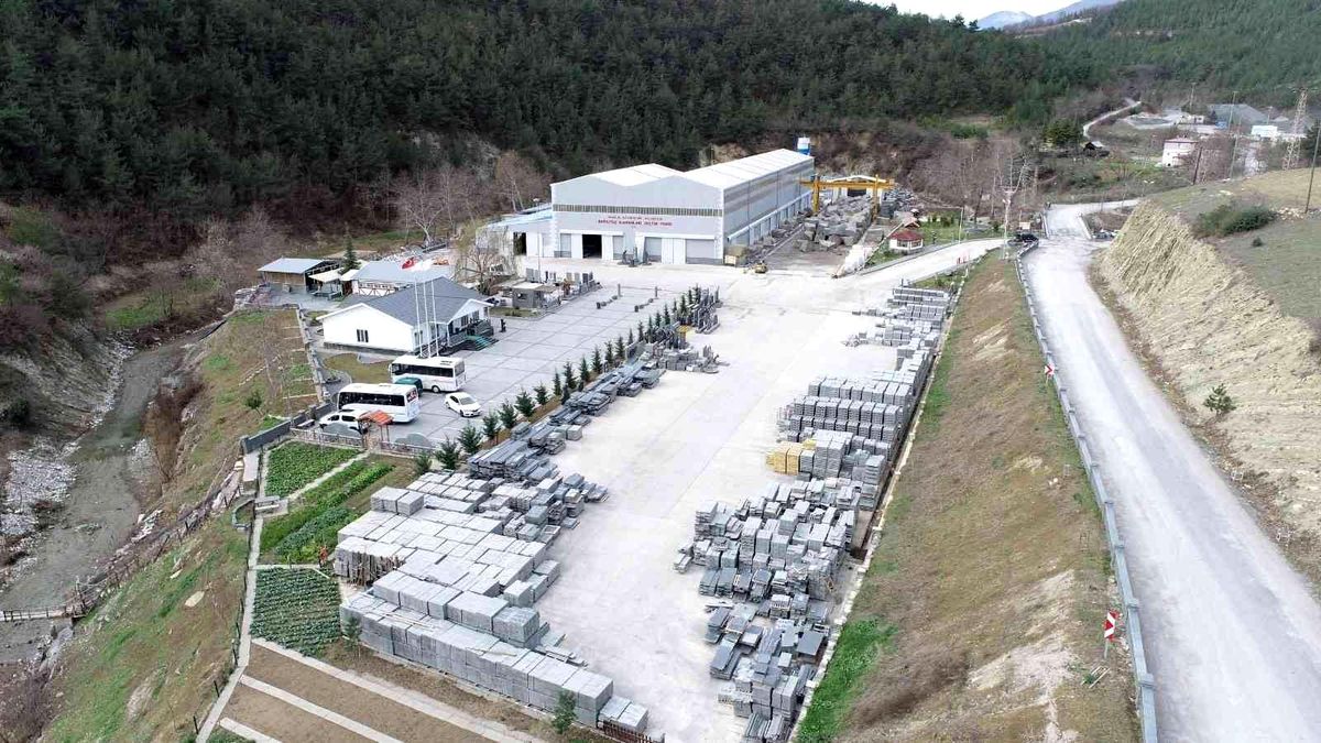 Samsun\'dan üç ülkeye doğaltaş ihracatı