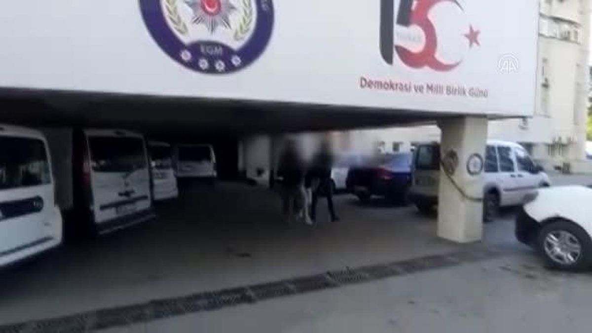 Terör örgütü propagandası yaptığı belirlenen 16 zanlı gözaltına alındı (2)