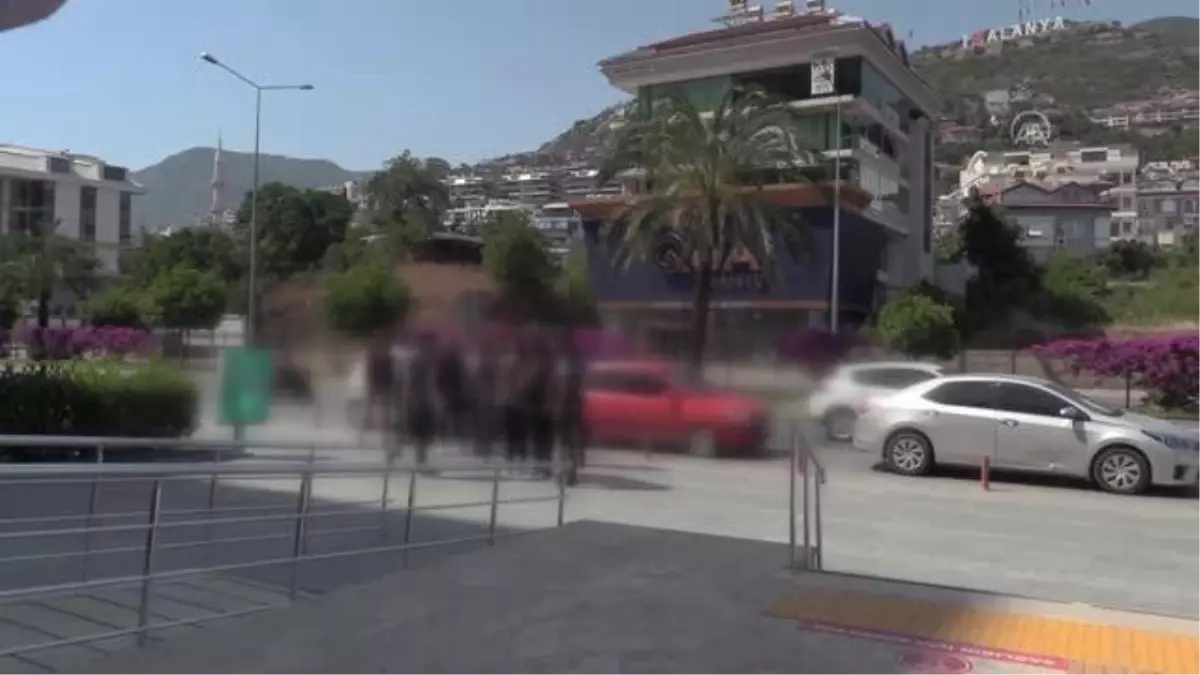 Mersin\'de "Müsilaj Operasyonu"nda yakalanan 18 şüpheliden 3\'ü tutuklandı