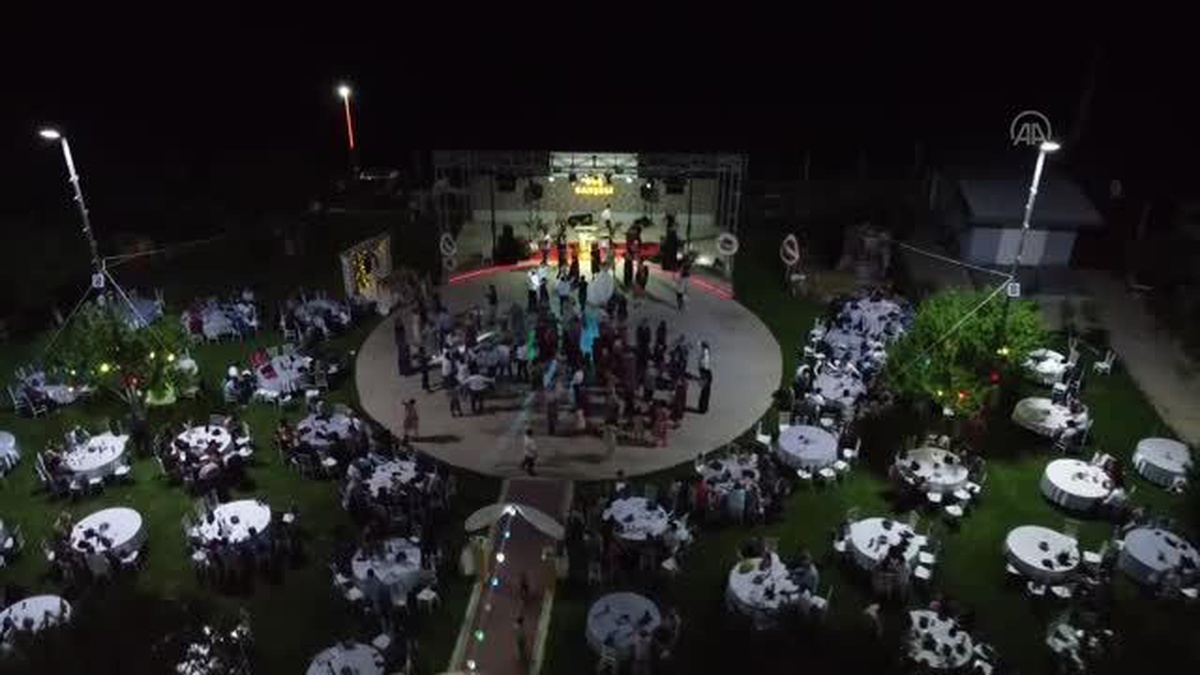 Damada şaka için 55 kilogramlık madeni para verildi