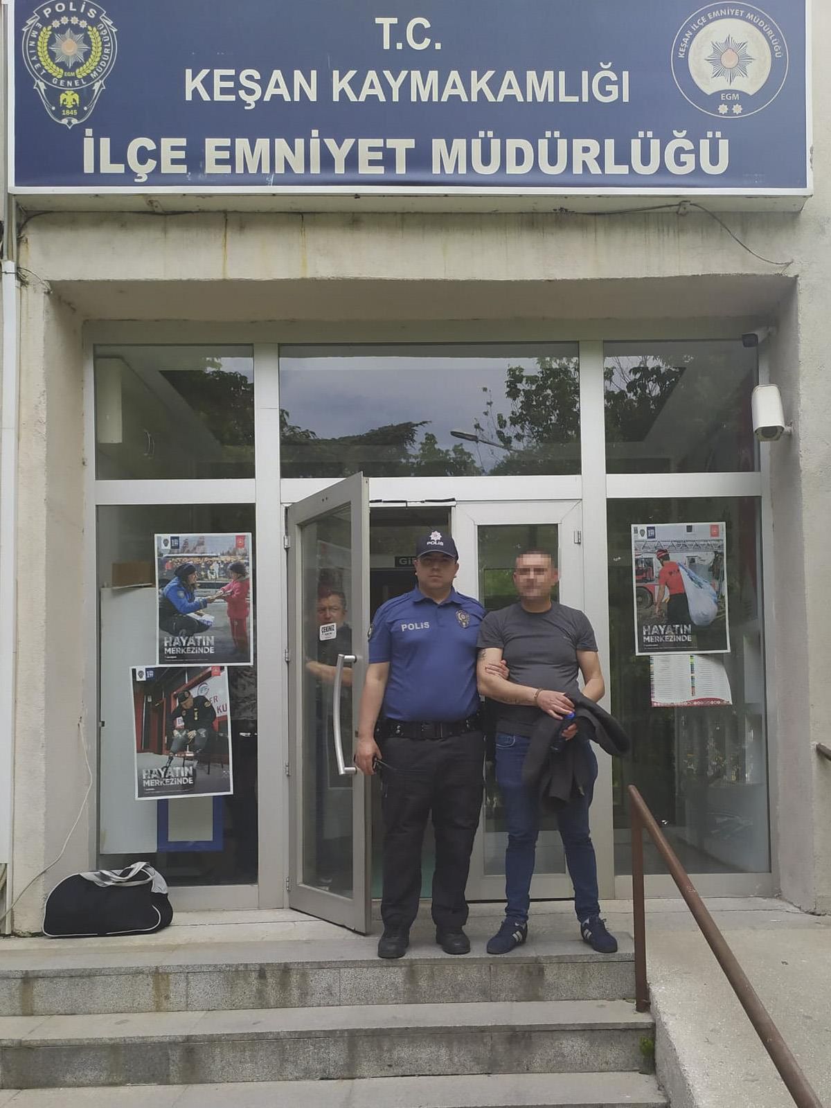 Edirne\'de boşandığı eşini silahla yaralayan zanlı tutuklandı