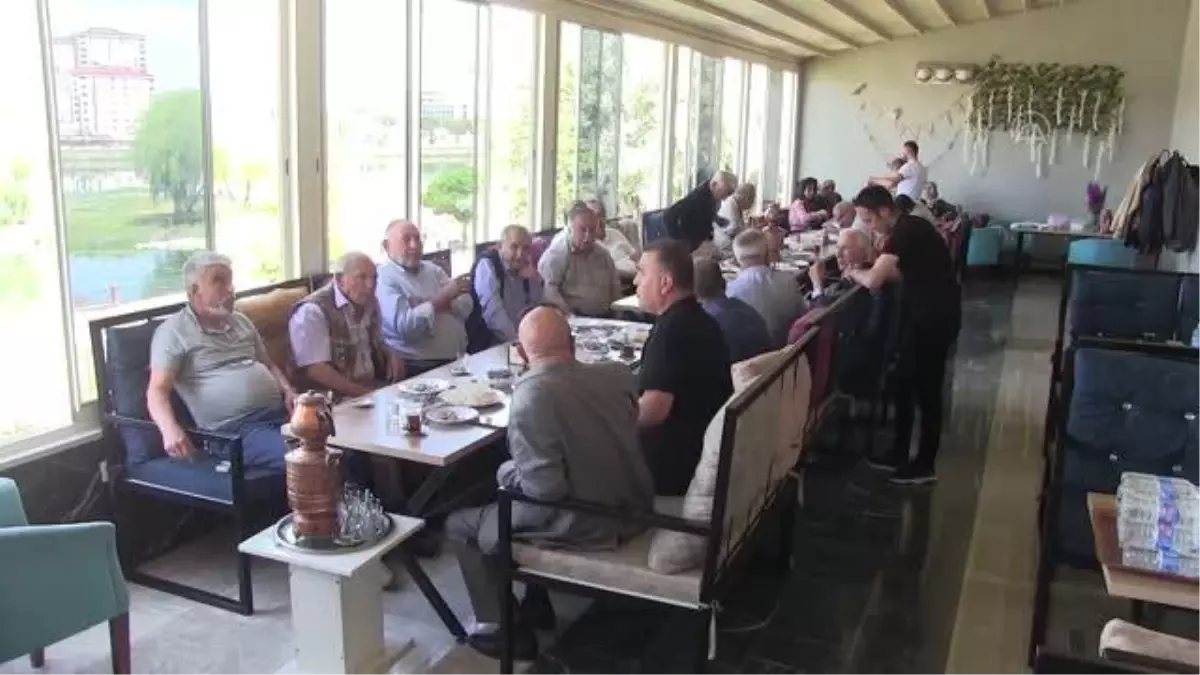 KAHRAMANMARAŞ - Asker arkadaşları 43 yıl sonra buluştu